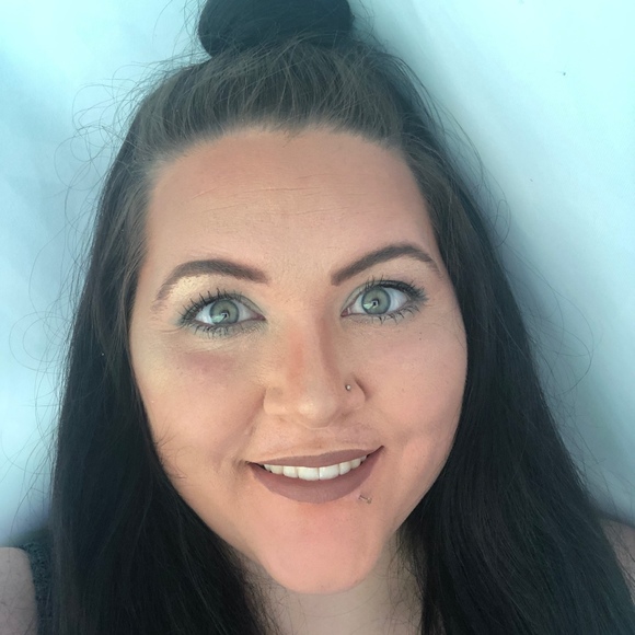 Meet your Posher, Kaitlynn - Picture 1 of 1
